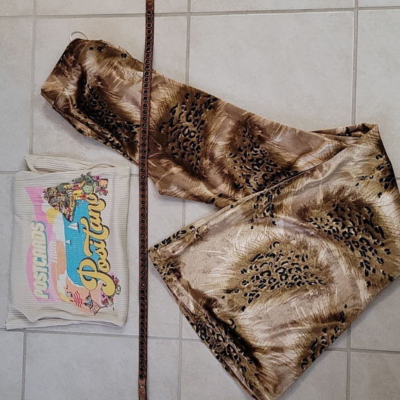 Bells!🦄🦄NWOT incredibly rare! Desert Wanderer by Spell Designs bells - Picture 14 of 14